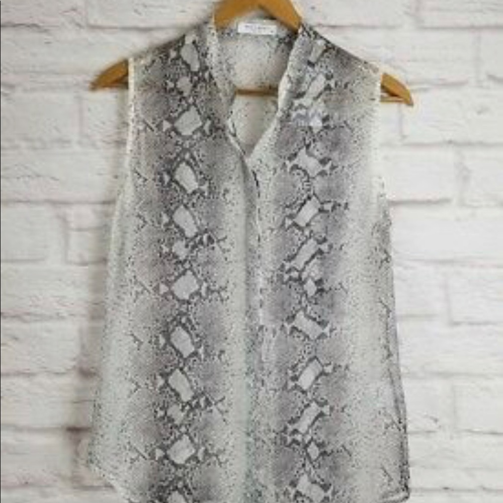 Equipment Femme Python Silk Sleeveless Blouse XS